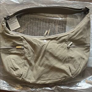 Lululemon Large Slouchy Sling bag